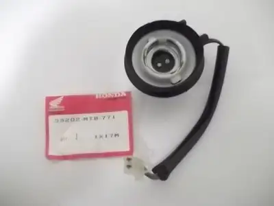 For Sale: Right Cornering Lamp Socket for the 1990 - 1997 Honda Goldwing 1500 SE... This part is New...