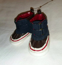 Baby GAP Duck Boots Size 3-6 Mts Soft Sole Crib Shoes,Blue & Red