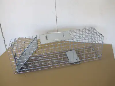 Like new used once. Havahart brand, live trap, 24”L x 7”W x 7”H. $45.00.