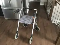 Foldable Wheeled Walker with Seat&Seat Pad