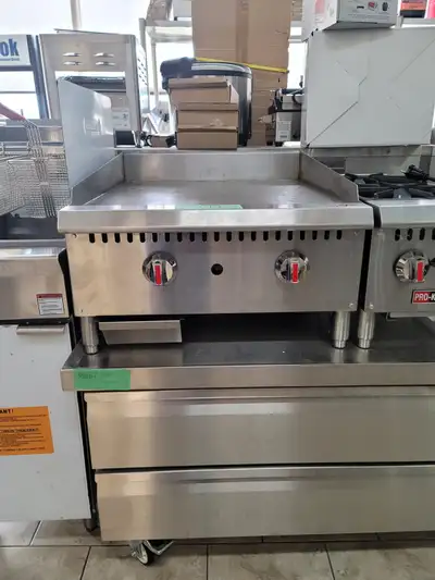 Brand New 24" THERMOSTATIC Griddle- Natural Gas/Propane, View more