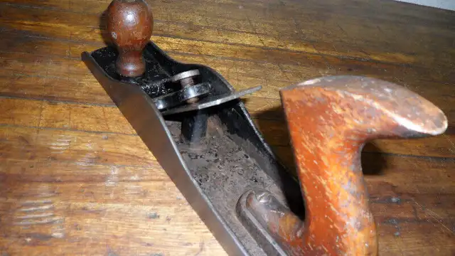VINTAGE WADSWORTH  TOOL CO. - ALLEMAGNE NO. 5 JACK PLANE in Arts & Collectibles in Barrie - Image 6