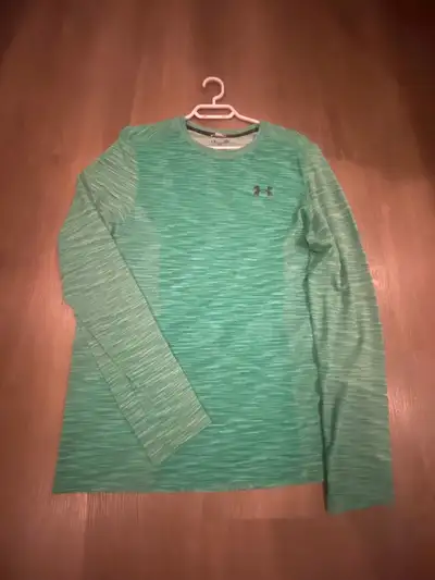 Under Armour Long Sleeve Shirt L, View more