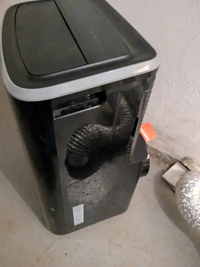 Air Conditioner 12,000 btu $220 FIRM Frigidaire with remote., View more