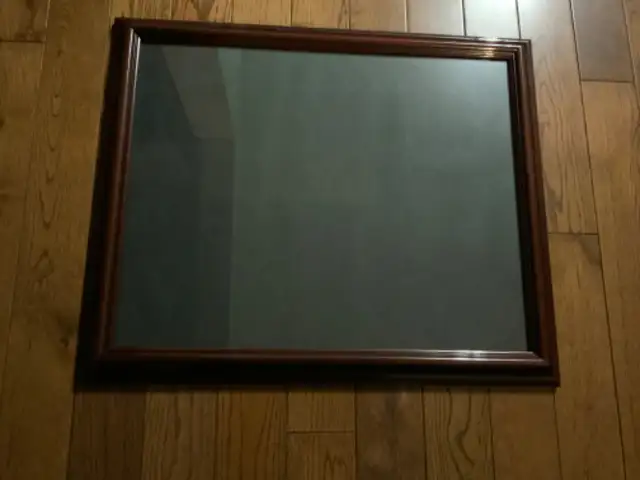 Large Wood Picture Frame — 23” x 19” — Like New Condition in Other in City of Toronto - Image 7