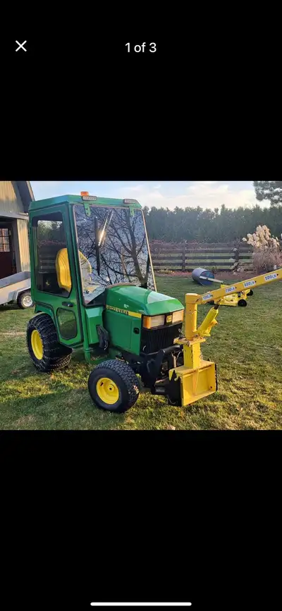 Lifting boom fits 400 series and 700 series lawn tractors. Heavy duty for quick hitch John Deere. Ca...