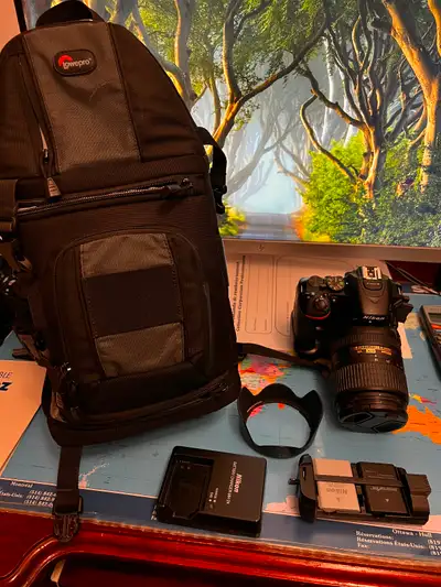 Nikon D5500+Objetif 18-300 Nikkor+ batteries ++, View more