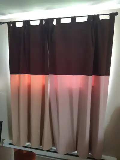 Rideaux beige / brun chocolat avec pôle noir, View more