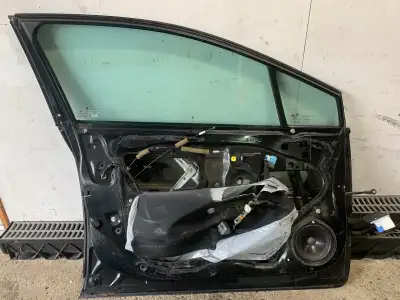 Porte chauffeur civic 2012 accidenté. Vitre et mécanisme fonctionnel.speaker bon