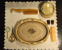 Antique plateau de commode  Art Déco et  accessoires