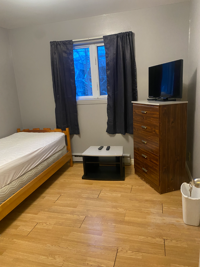 Room for rent in Cowan Heights available immediately .