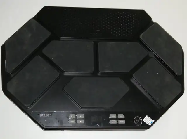 Donner DED-50T Portable Electronic Drum Pad Machine VIC3a sticks in Drums & Percussion in City of Toronto - Image 12