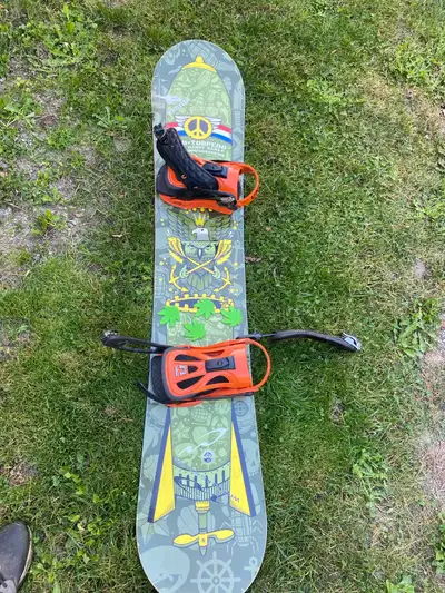 Title:GNU Danny Kass Snowboard 155cm with Flow , View more