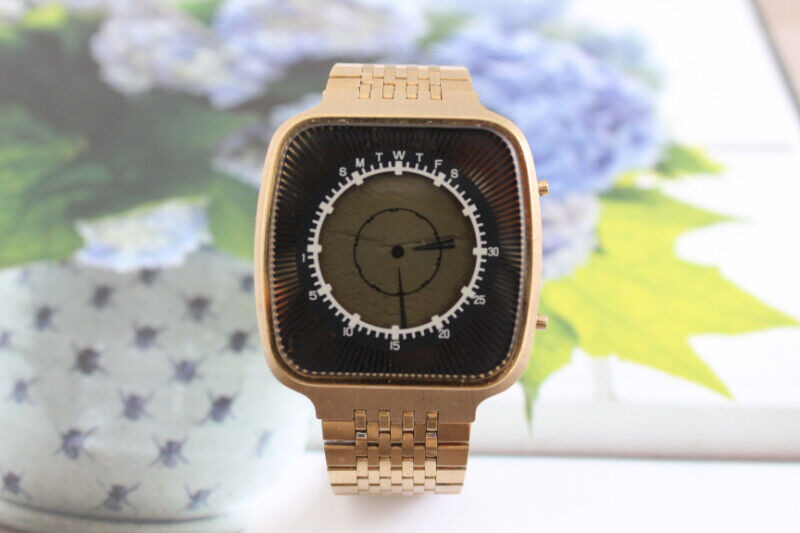 Texas instruments lcd watch hotsell
