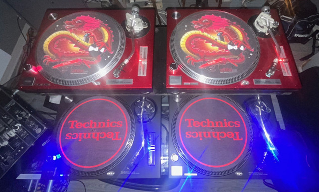 J'ai deux paires de technics SL 1200 MK2 custom a vendre dans Équipement pour DJ et sonorisation  à Longueuil/Rive Sud