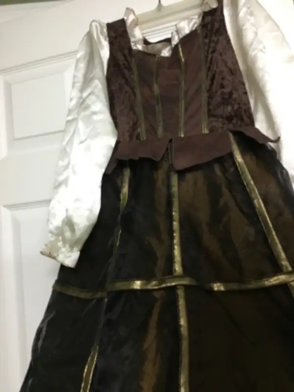 Brown Maiden Dress62863739435777123