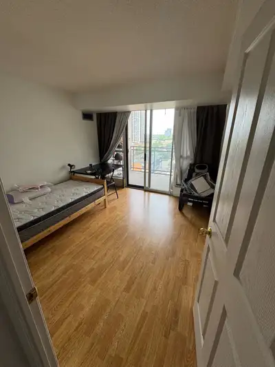 Private room for rent Yonge and Sheppard Condo