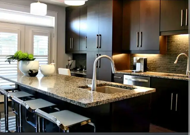 14 + 4 Silver / Brushed Chrome Kitchen Handles / Hardware65669431932673125
