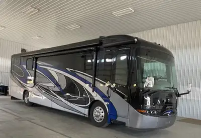 2019 Jayco Embark 39T2 Class A Diesel Motorhome – Only 18,000 Miles! Asking $199,000 Located in Namp...