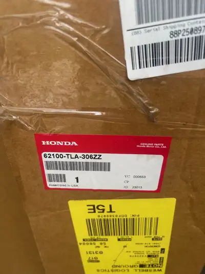 Roof Skin for Honda CRV 2017 - 2022. Brand new in box part # 62100-TLA-306ZZ