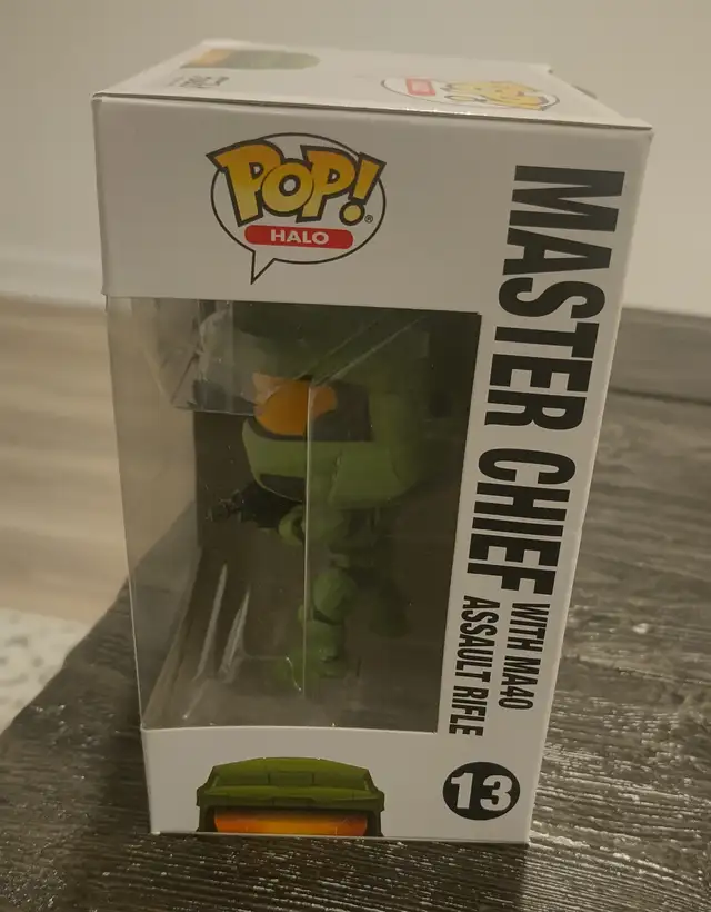 Funko POP Xbox Halo Master Chief with MA40 Assault Rifle #13 in Toys & Games in Laval / North Shore - Image 4