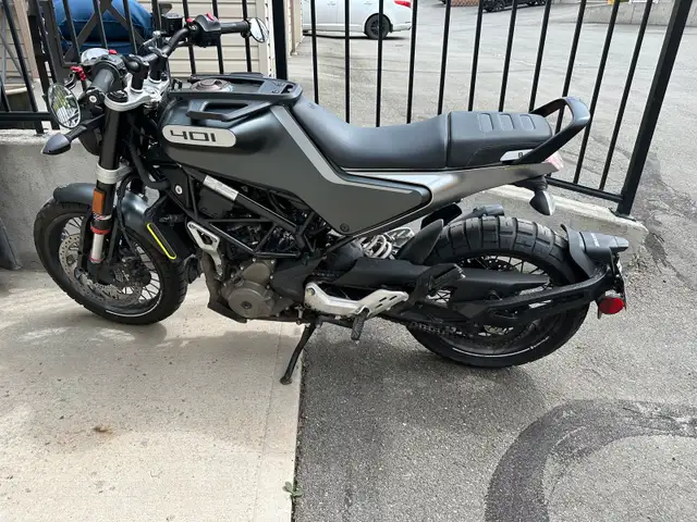 2020 Husqvarna Svartpilen 401 in Street, Cruisers & Choppers in Kamloops - Image 3