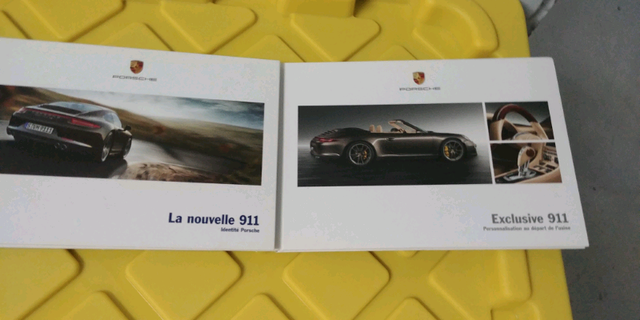 Porsche 5 livrets  Édition 2012  (4) et 2017 (1) in Arts & Collectibles in City of Montréal - Image 5