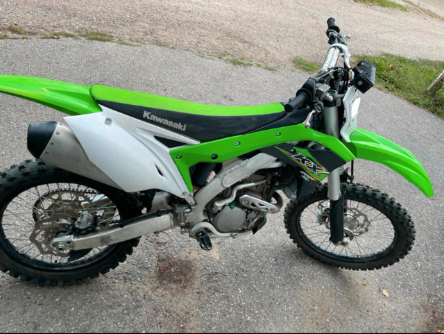 Like New 2017  KX250F in Dirt Bikes & Motocross in Dawson Creek - Image 3