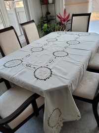 LARGE TABLECLOTH