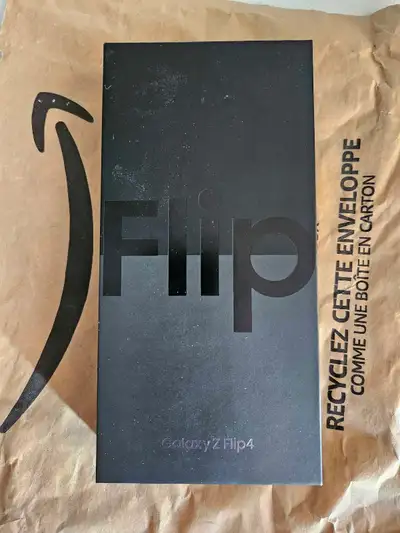 Brand New Samsung Galaxy Flip 4 - 512Gb in Graphite Color (Bl, View more