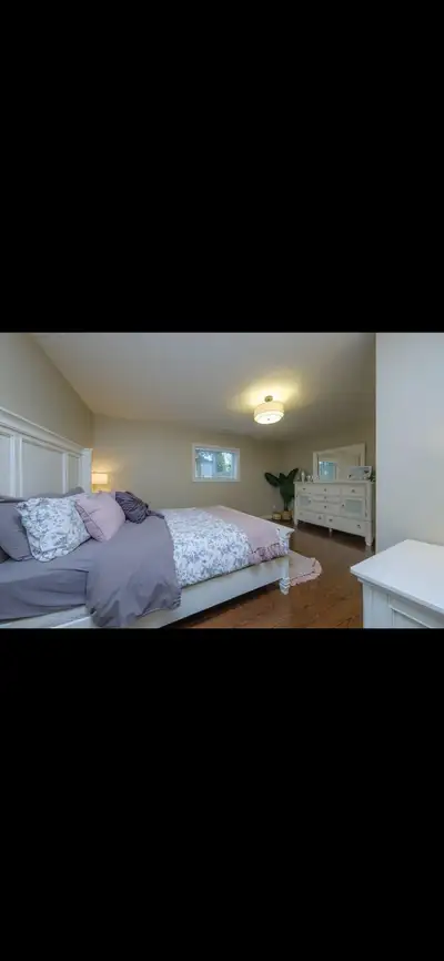 Short-Term & Long-Term Options Available Bruce Power contractors welcome A bright, spacious, newly r...