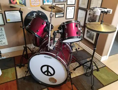 Pearl Forum Drums, View more