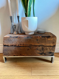 SMALL VINTAGE RECLAIMED WOOD COFFEE ACCENT TABLE / PLANT STAND