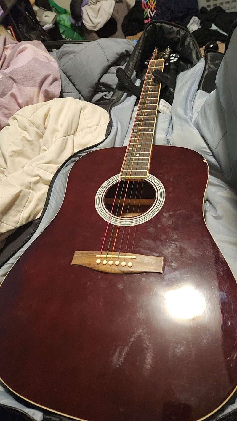 Acoustic guitar (talent) Guitars Dartmouth Kijiji