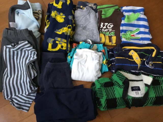 17 PIECES CARTER’S BRAND SIZE 24 MONTHS CLOTHING FLEECE SETS in Clothing - 18-24 Months in Peterborough