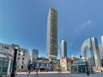 1 Bed + Den, 1 Bath Condo Toronto Entertainment District