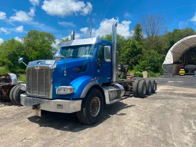 2018 Peterbilt Tridrive, Dealer Drop In Pacar 125000kms Ago, 18spd Eaton, 24’ Of Frame Behind Cab, G...