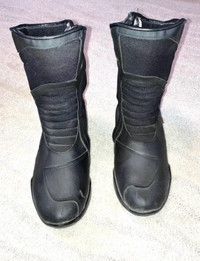 Women’s Forma Motorcycle boots