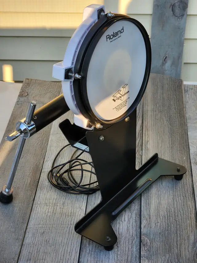 Roland KD-85 V-Kick Trigger Pad in Drums & Percussion in City of Toronto - Image 3