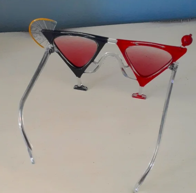 Vintage Dr. Peepers Novelty Cocktails Martinis sunglasses in Costumes in Markham / York Region - Image 4