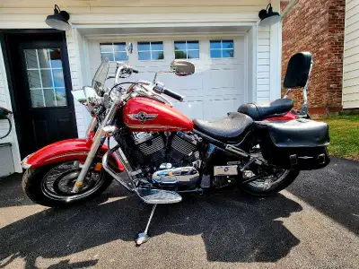 Great bike! Works extremely well! For a 2004, it is in very good condition! 31,692kms Asking $2800,...