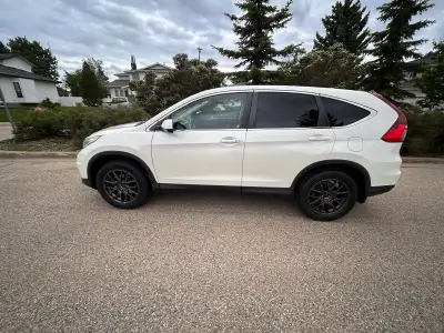 2015 Honda CRV EX-L, AWD Keyless Entry, Push Button Start, Heated Leather Seats, Bluetooth, Satellit...