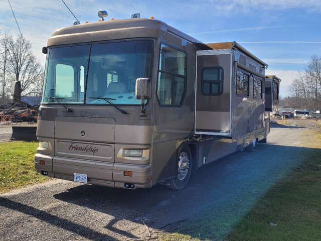 40 GULF STREAM COACH FRIENDSHIP 2003 ALL BOOKS AND MANUALS in RVs & Motorhomes in St. Catharines