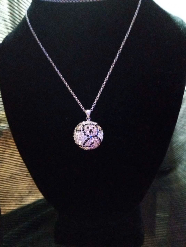 Large sparkle ball koala bear pendant and 46" 925 chain in Jewellery & Watches in Saskatoon