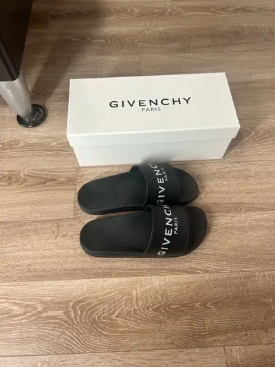 Givenchy - Slides Size 8, View more
