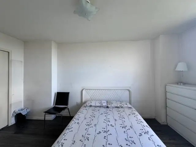 Room for rent Scarborough in Room Rentals & Roommates in City of Toronto - Image 4
