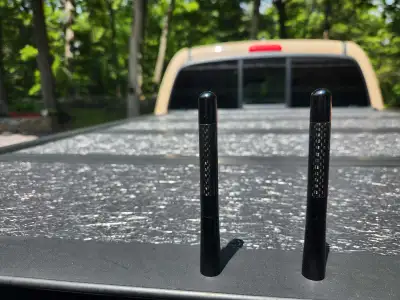 Short carbon Fibre radio/cb antennas. X2