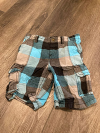 Boys checkered cargo shorts- 4T