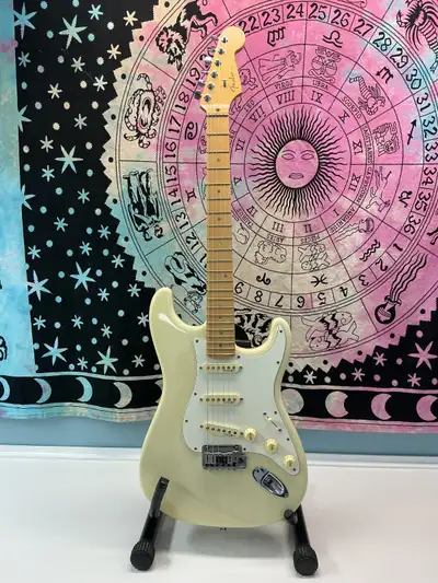 In excellent condition, this guitar was made in Corona ,California in March 2001. The pick ups have...