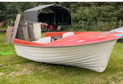Summer project boat ready to go. New seats and treated plywood floor a few years ago Need a trailer...